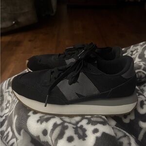 New Balance Black and Gray Sneakers